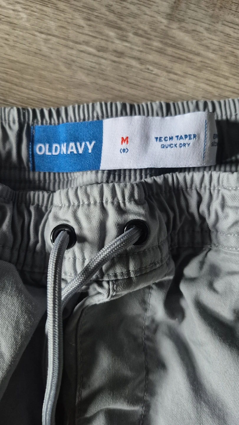 Old Navy Tech Taper Quick Dry Pants 2pairs ! - photo 3