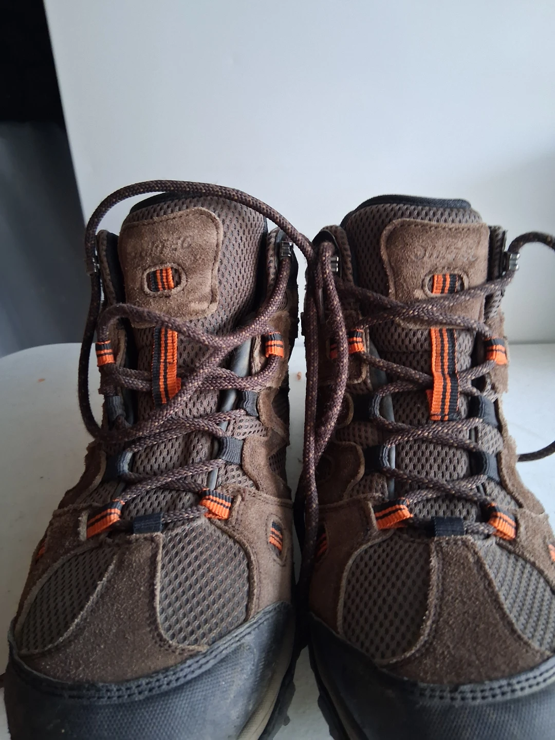 HI-TEC Waterproof Hiking Boots size 9 - photo 2