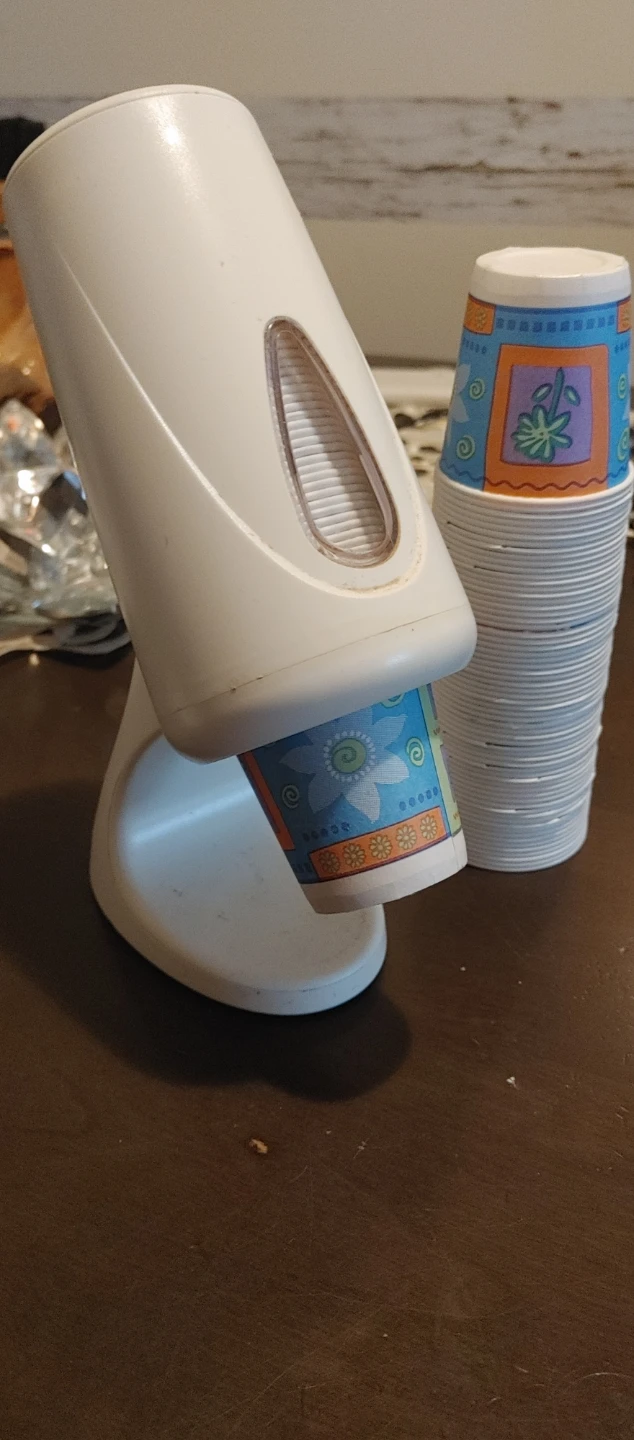 Dixie  Cup Dispenser with Decorative Cups