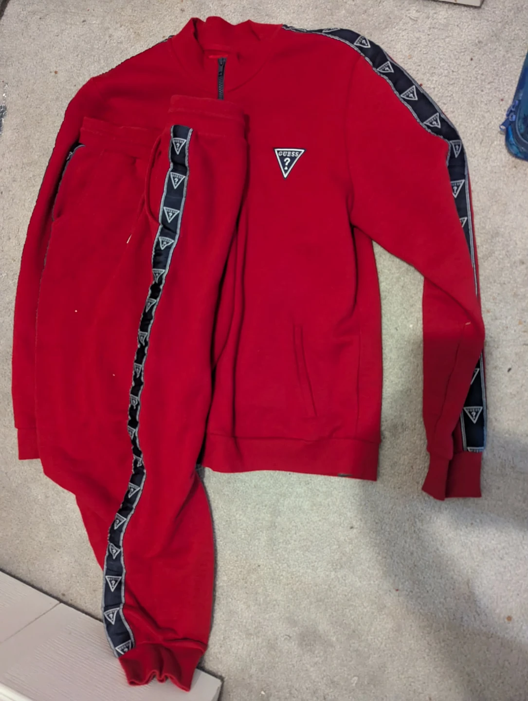 Guess Red Tracksuit Set - photo 2