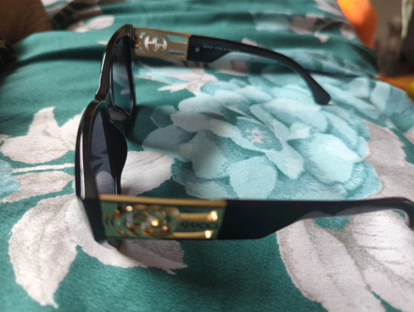Gucci Women's Black Cat-Eye Sunglasses - photo 2