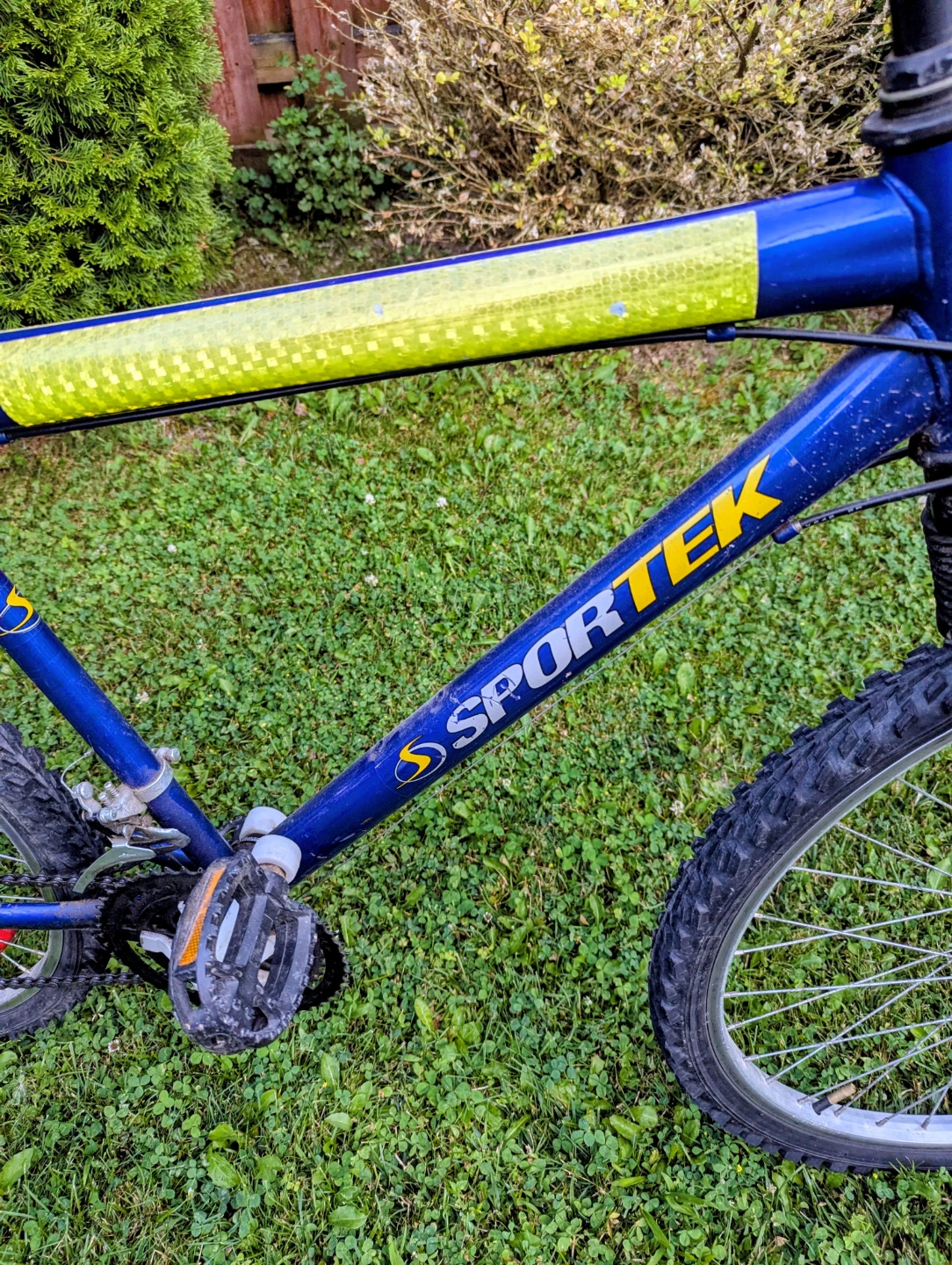 Sportek Blue Mountain Bike with Child Seat - photo 2