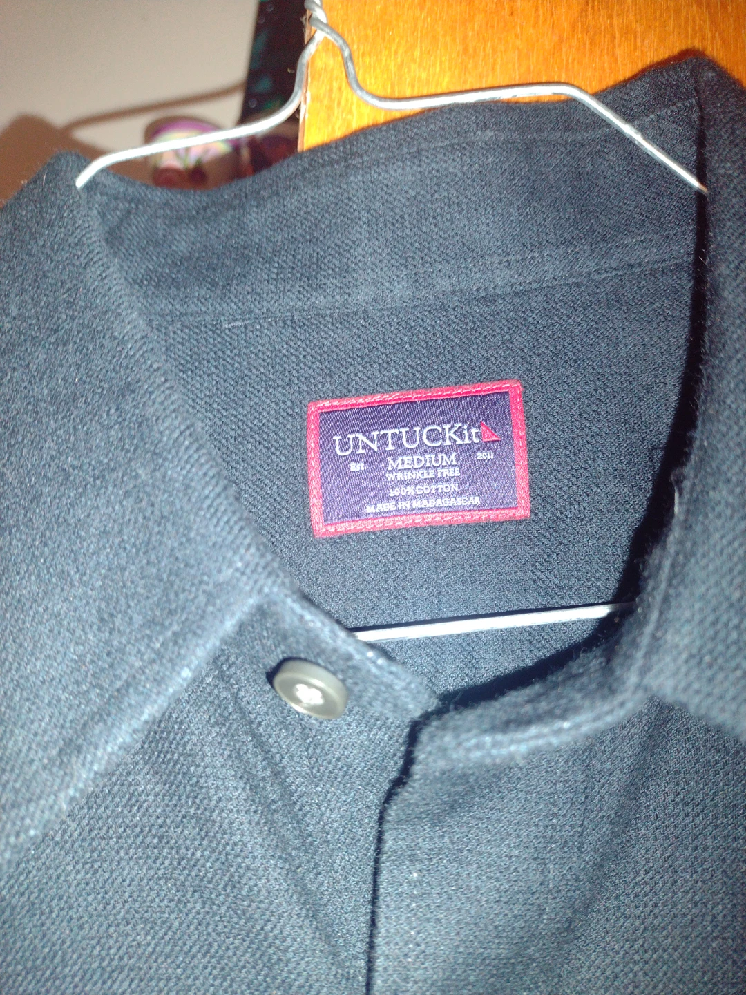 UNTUCKit Button Down Shirt size Medium - photo 2