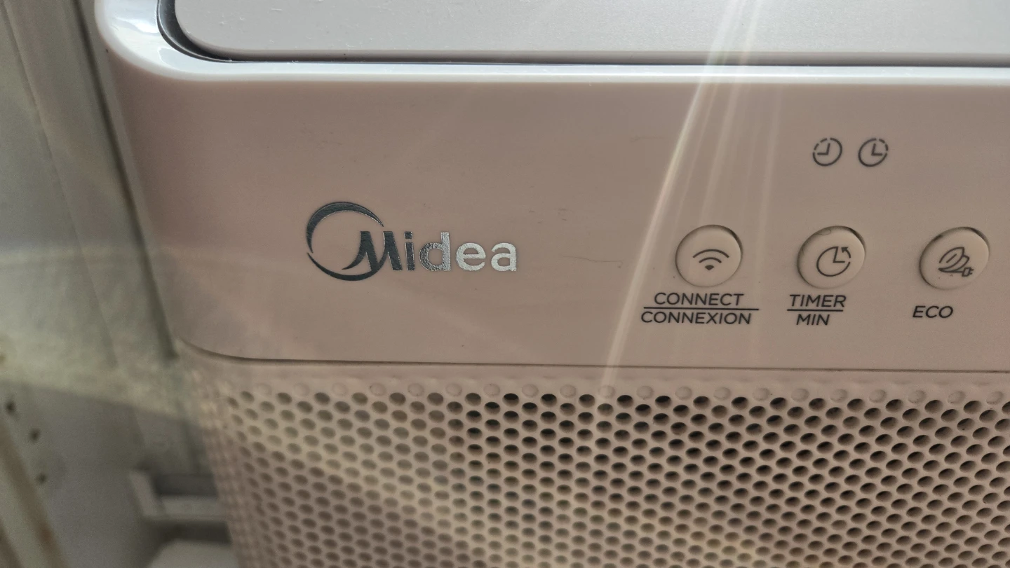 Midea Window Air Conditioner - photo 4