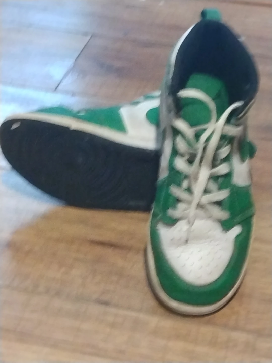 Air Jordan 1 white and green Sneakers