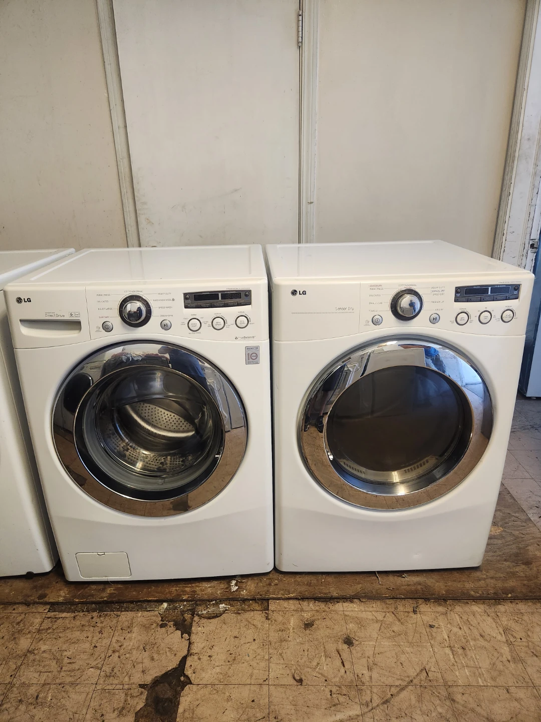 LG Front Load Washer and Dryer Set