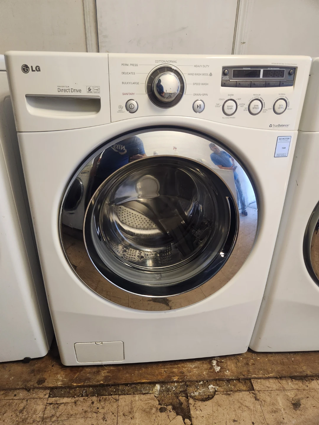 LG Front Load Washer and Dryer Set - photo 2