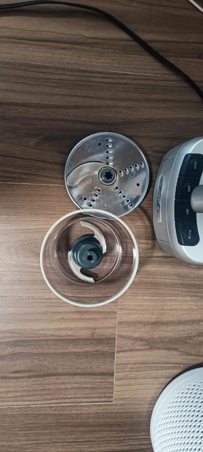 Cuisinart Food Processor - photo 3