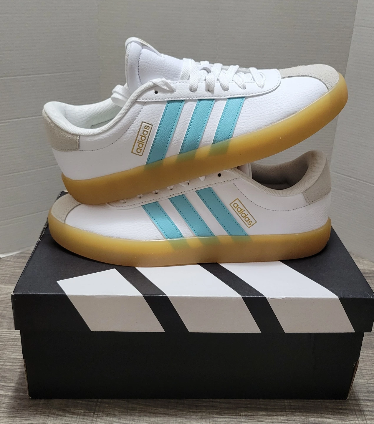 Adidas Sneakers White & Teal women 9.5 - photo 3