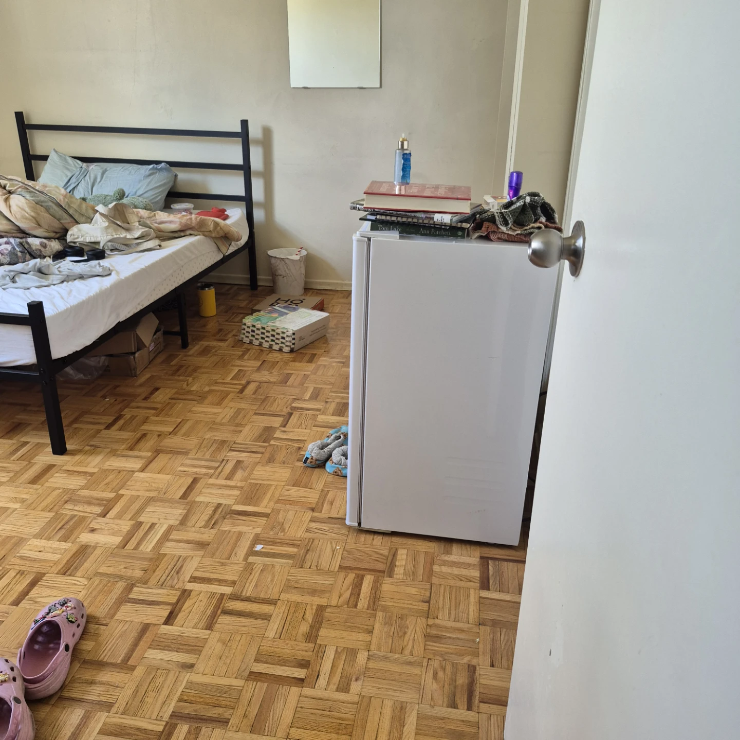 Master bedroom for rent Female Only - photo 2