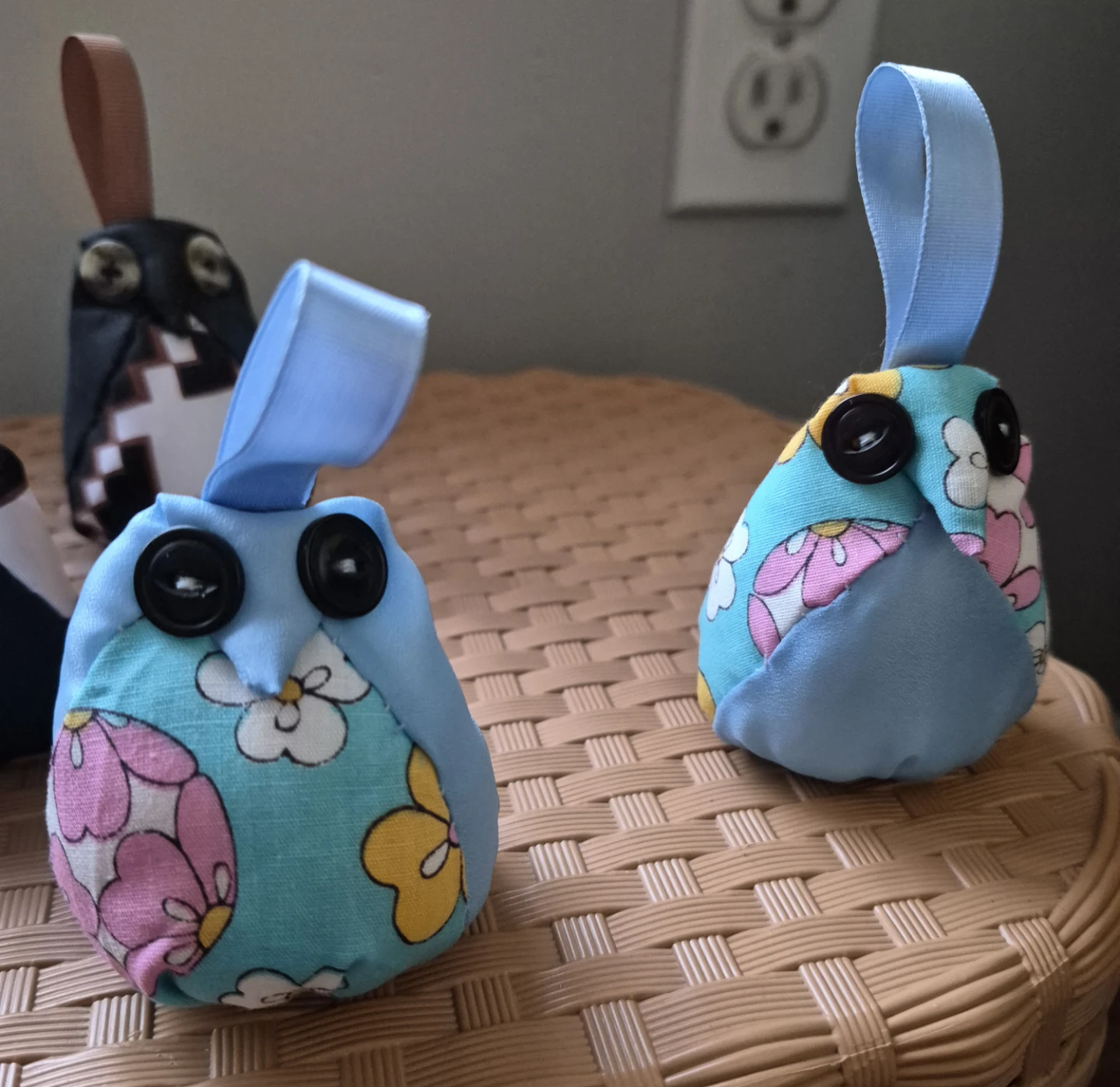 Set of 4 Handmade Fabric Owl Ornaments/ bag charm - photo 4