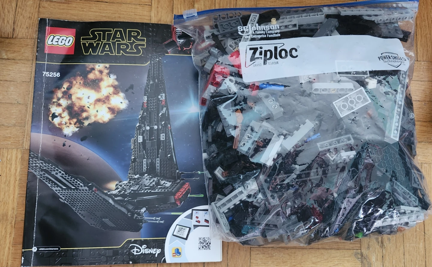 Kylo Ren's Shuttle Lego