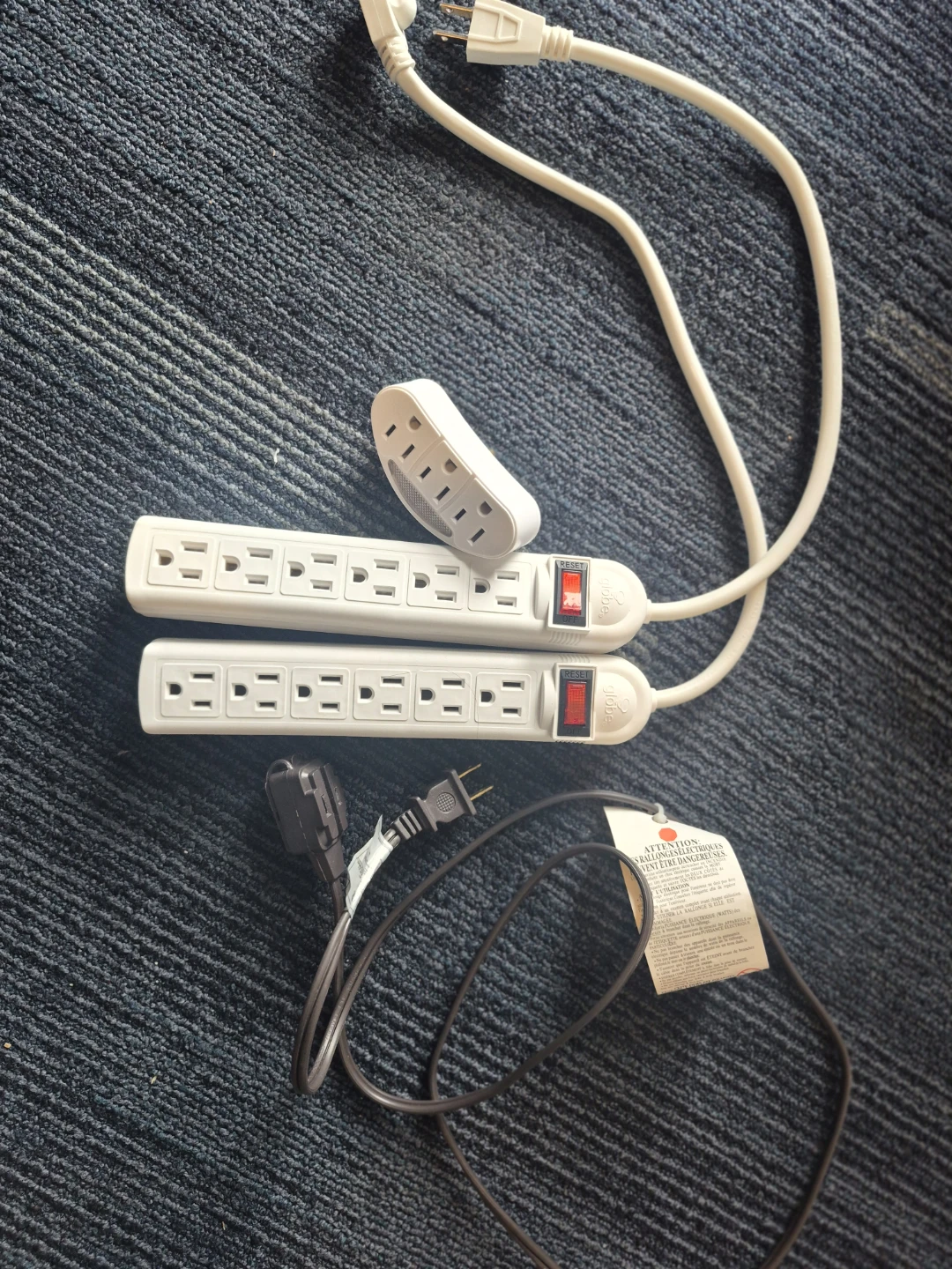 6-Outlet Power Bar, code extention with 3-Outlet Adapter