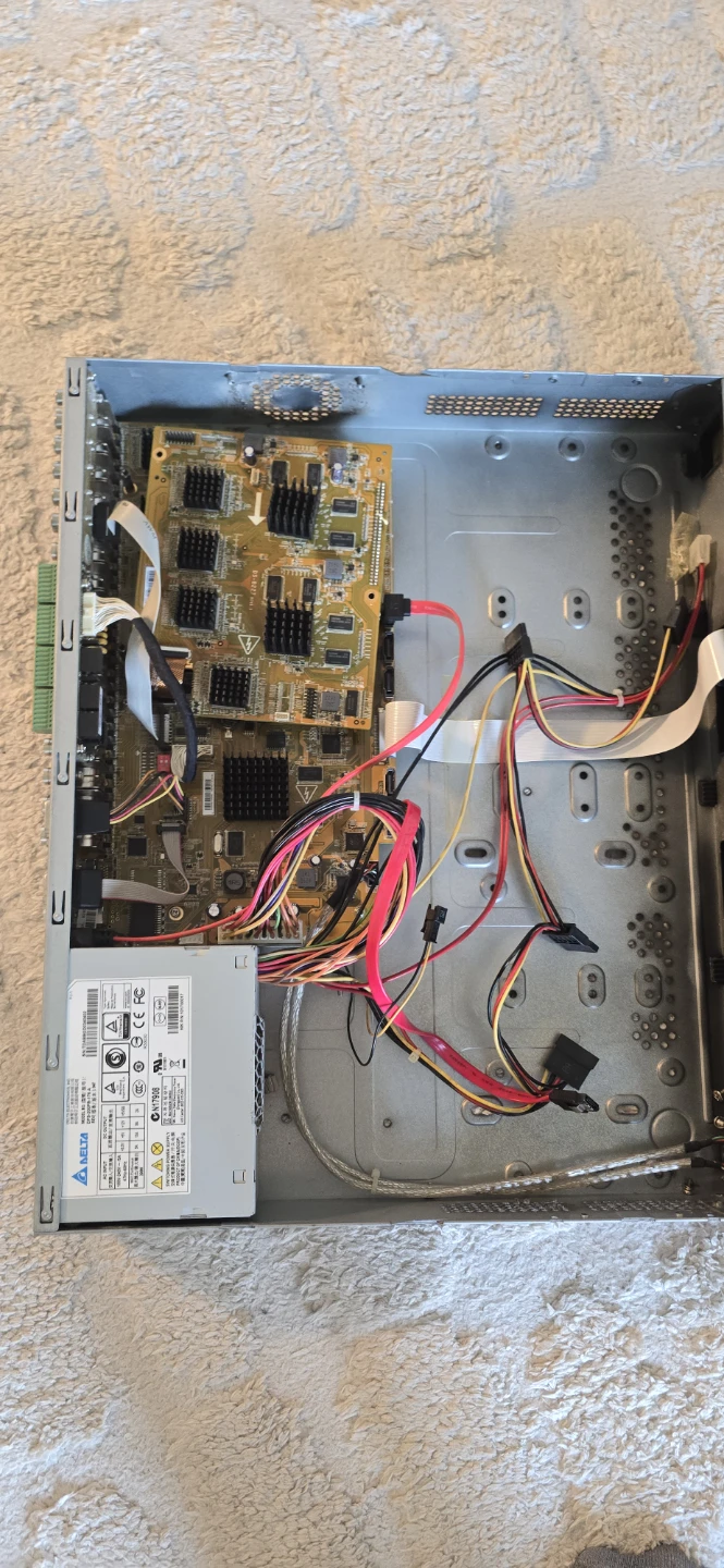 Hikvision security camera system - photo 2
