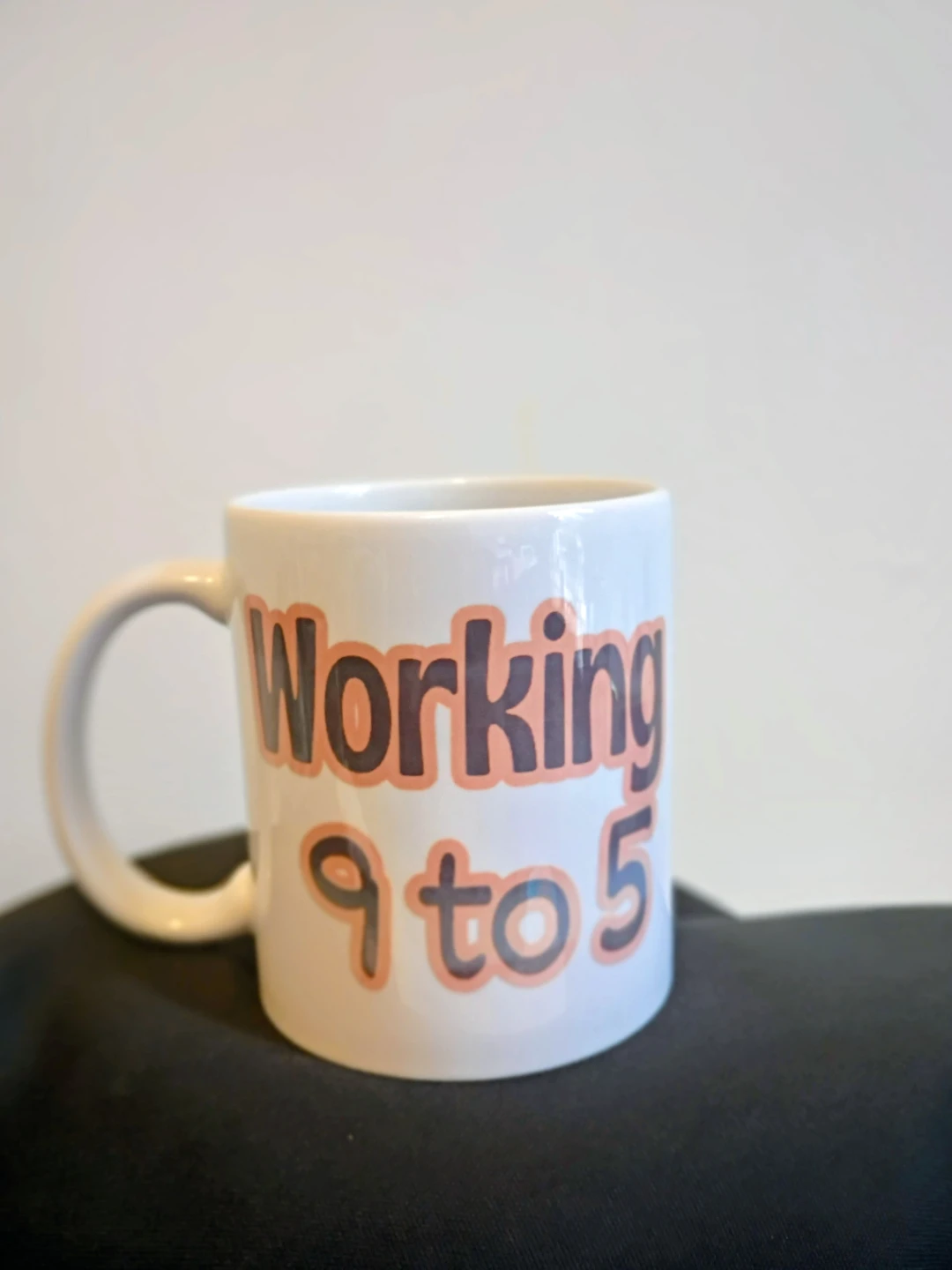 Dolly Parton "Working 9 to 5" Mug - photo 2