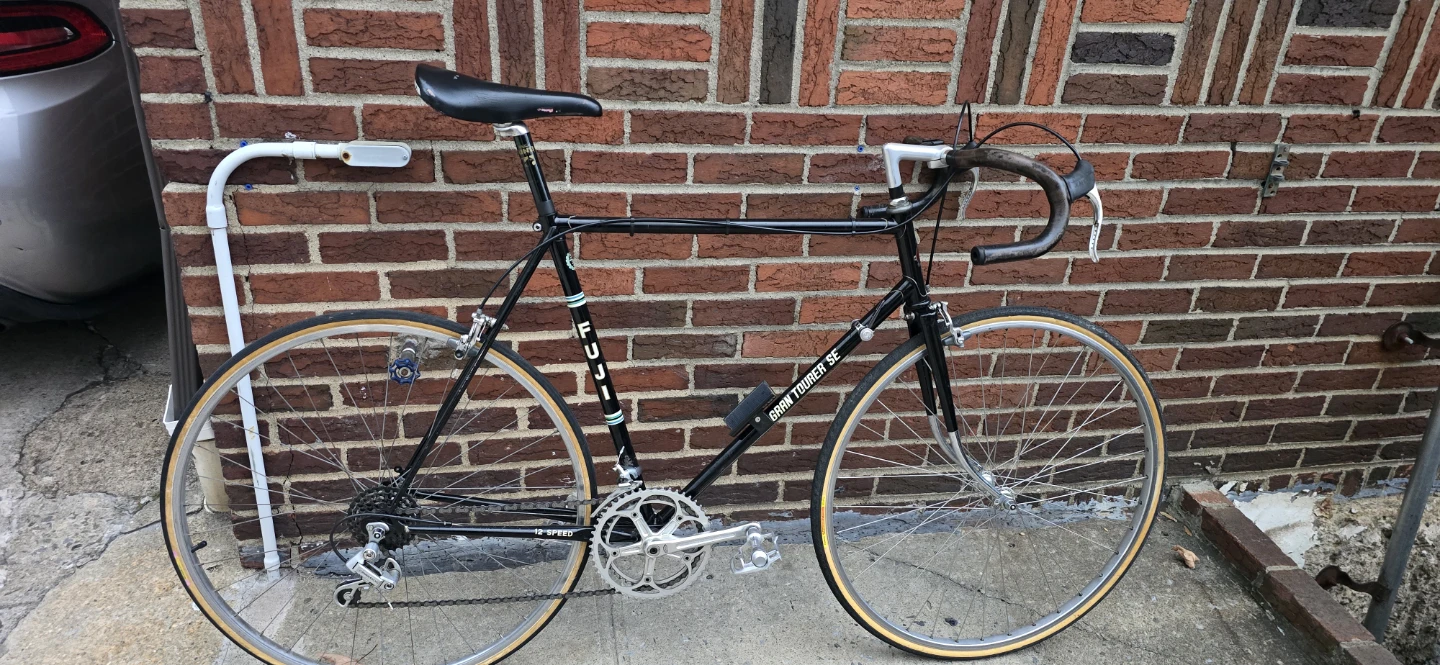 Fuji Gran Tourer SE frame size 58cm 23" Bike
