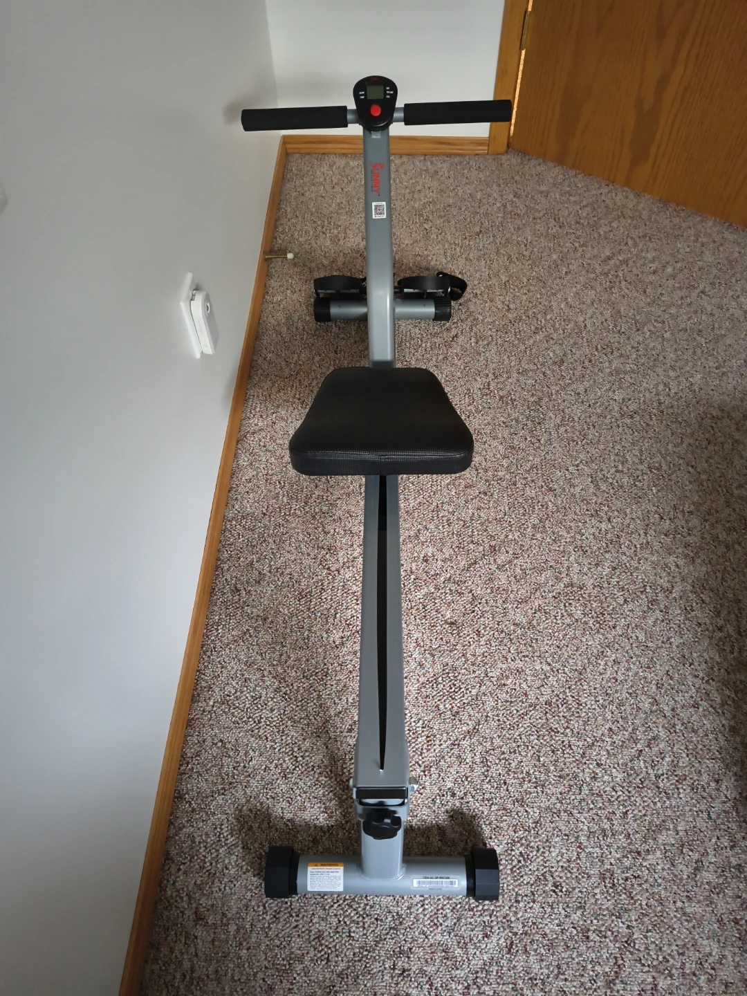 SUNNY HRALTH AND FITNESS  PRISTINE NEW CONDITION