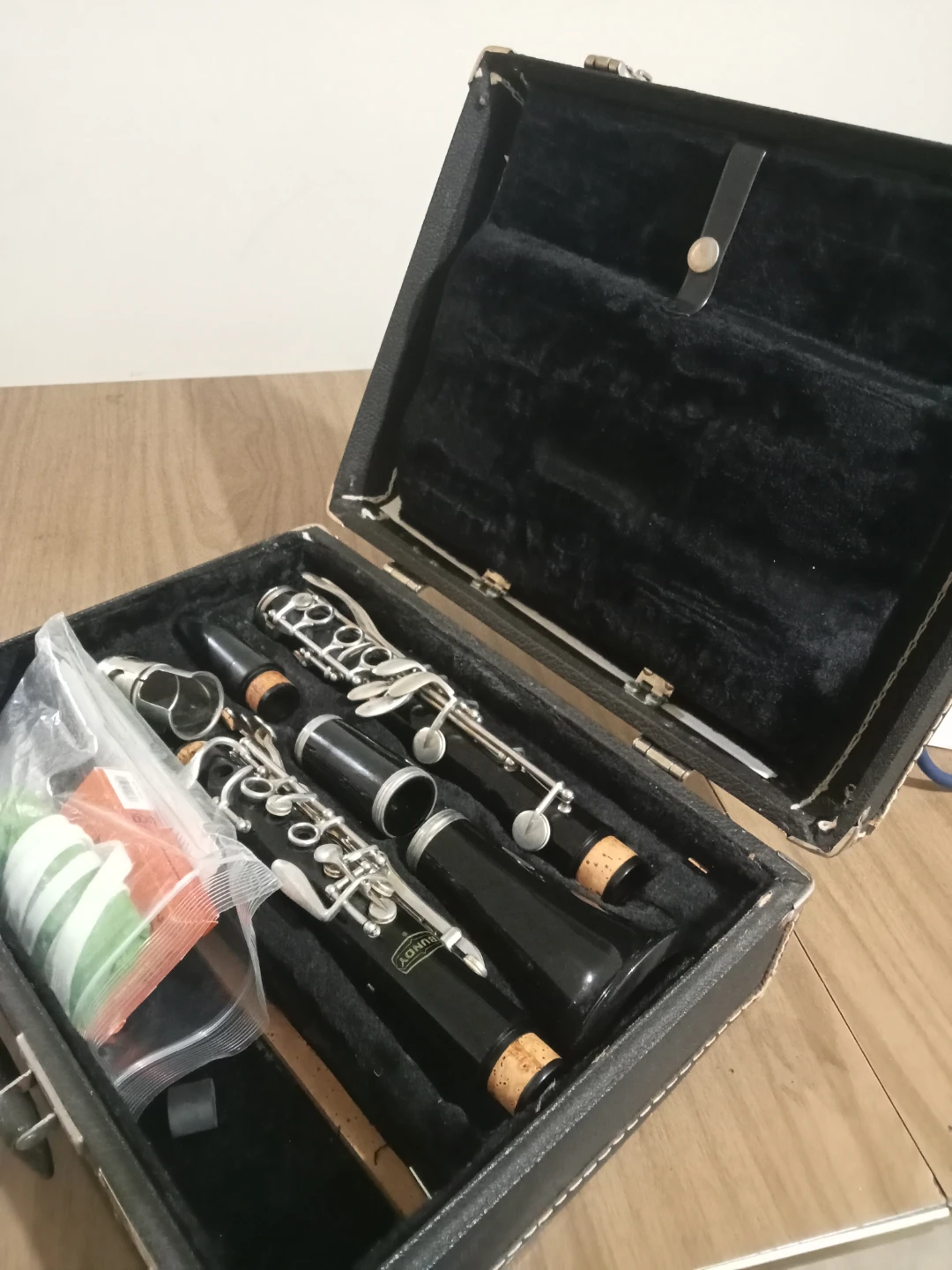 Bundy Clarinet with Case - photo 2