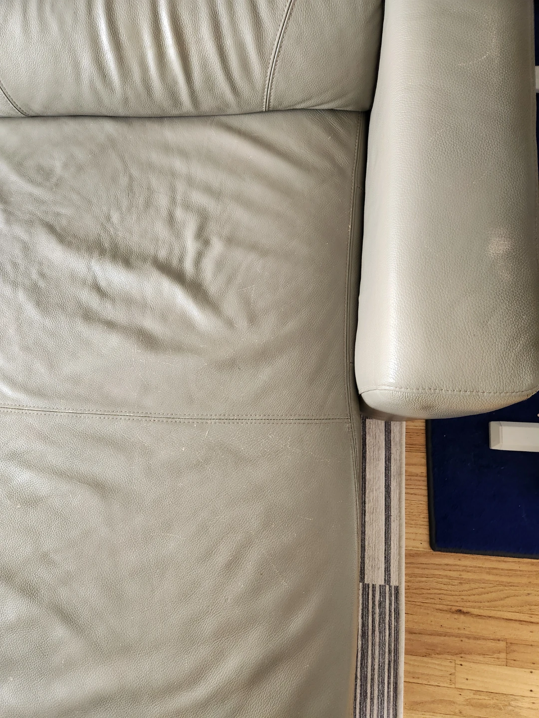Leather couch sectional - photo 4