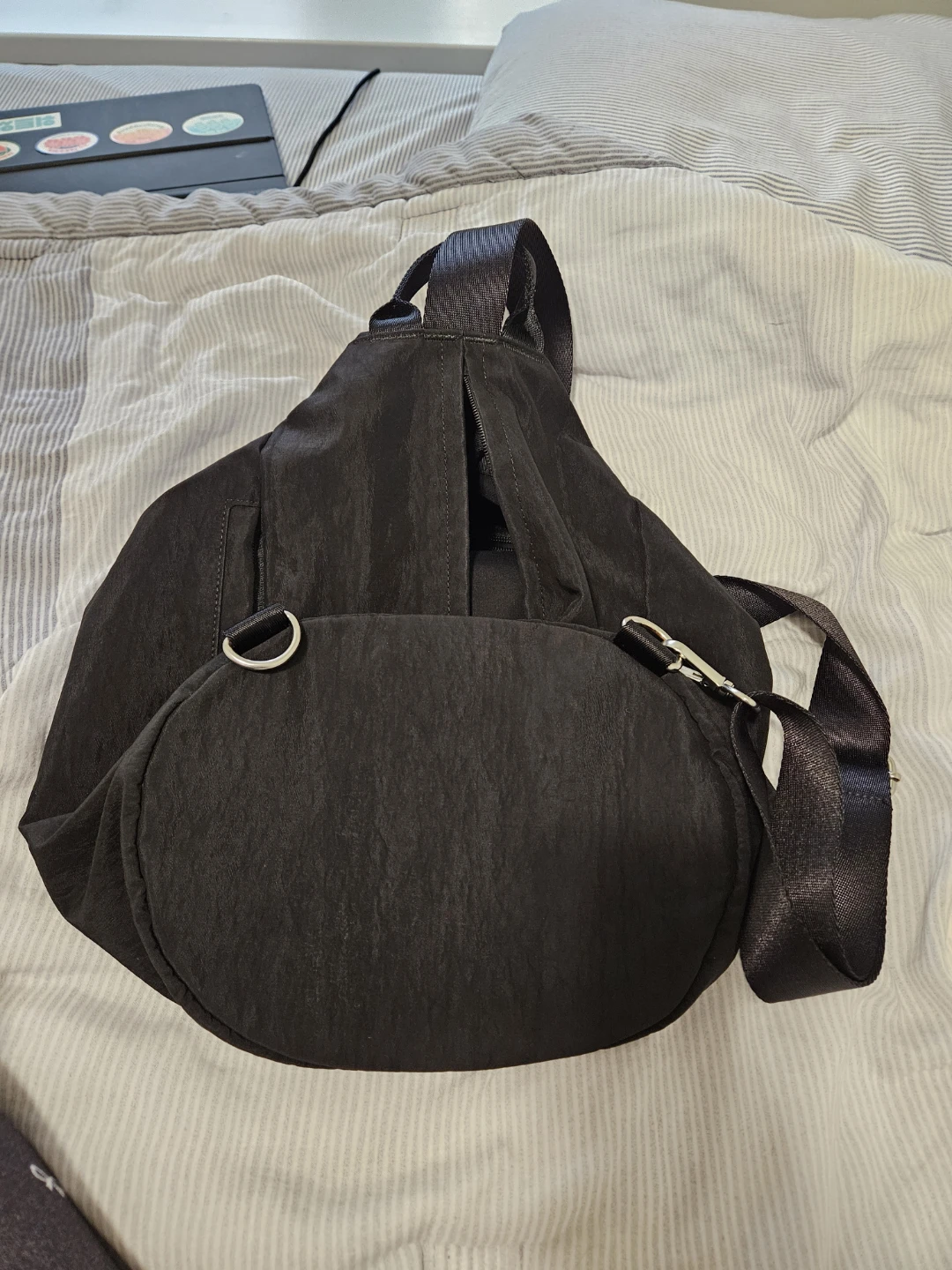 Lee Black Drawstring Cross Backpack - photo 4