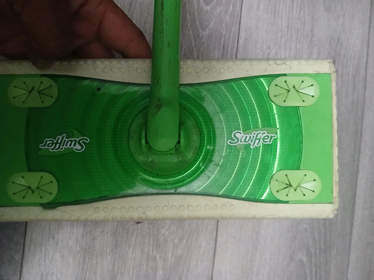 Swiffer Mop with Extendable Handle - photo 2