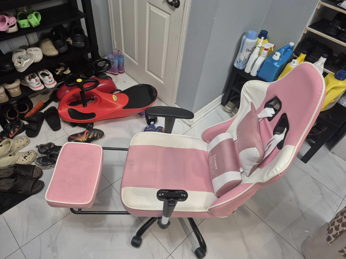 Pink Gaming Chair with Lumbar Pillow - photo 2