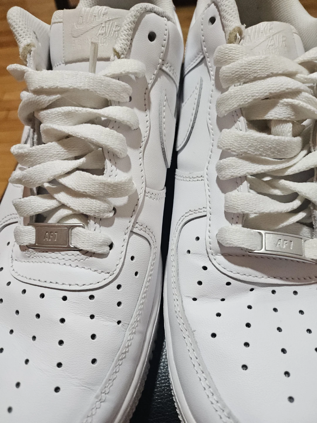 Nike men's white airforce one sneakers9 - photo 5