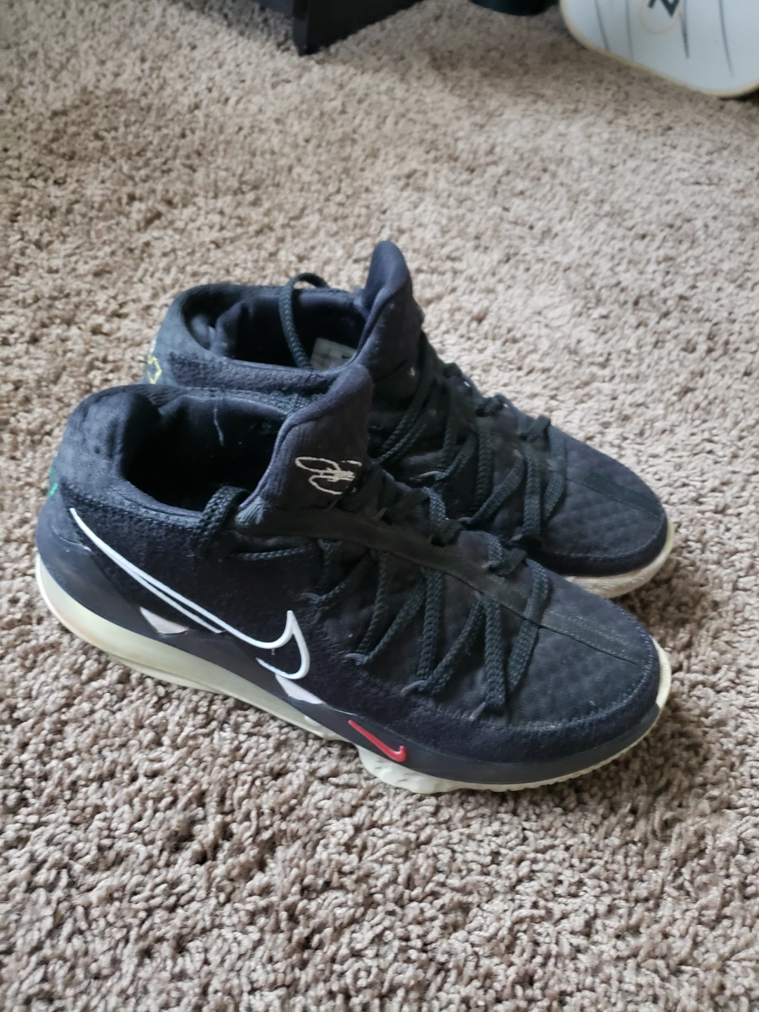 Nike LeBron Witness 7 Shoes