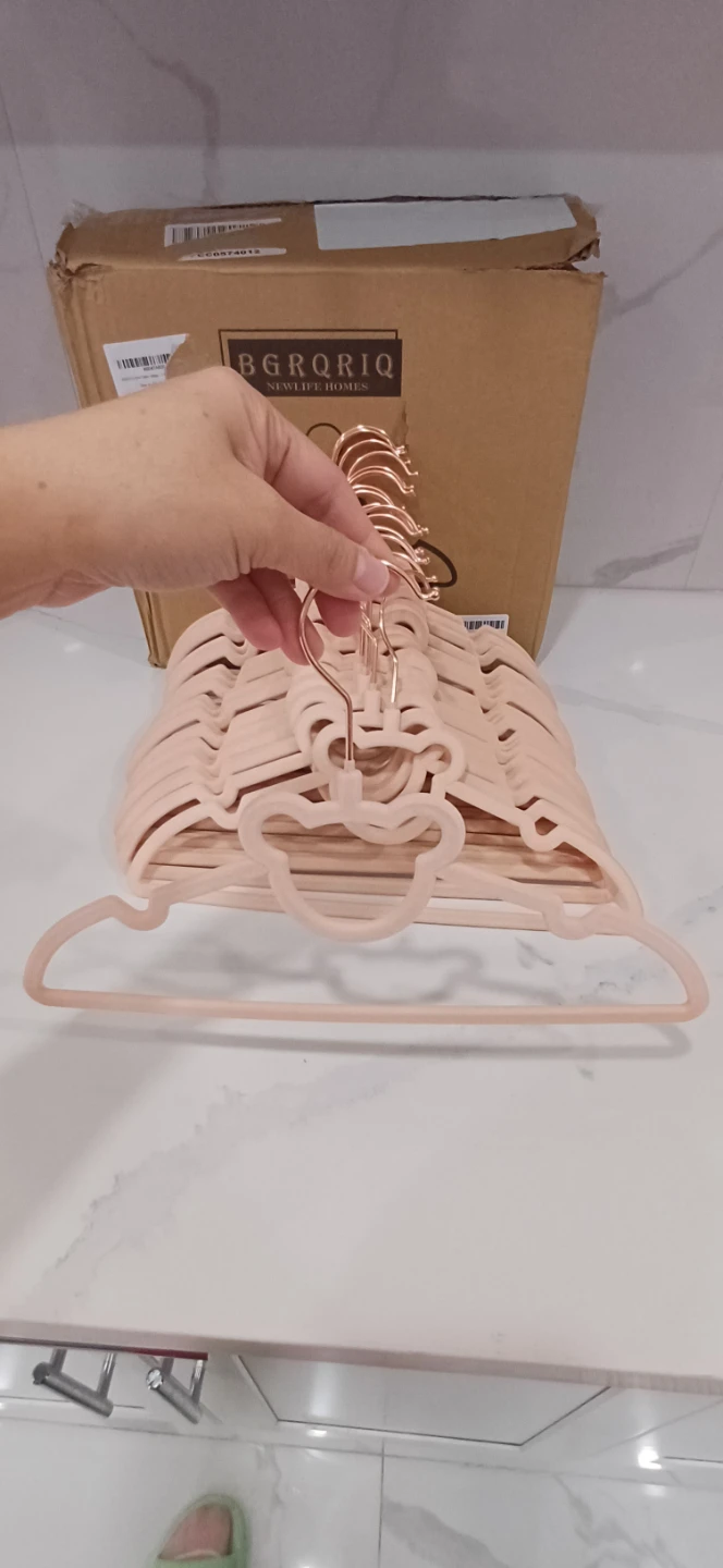 30 pcs Velvet hangers - photo 4