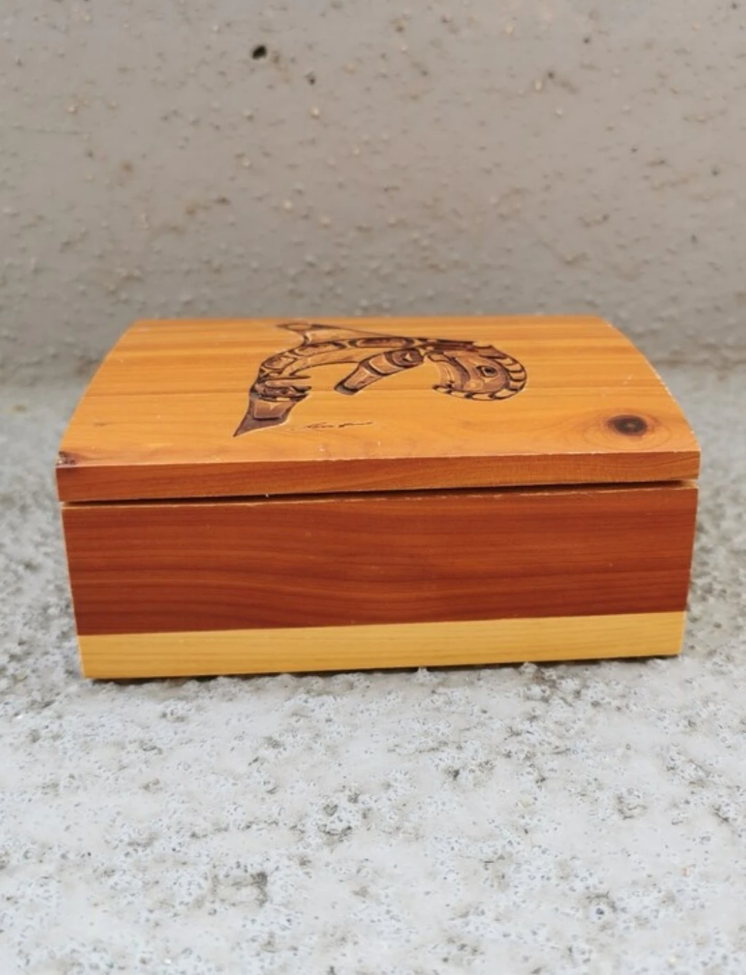 Vintage Indigenous Cedar Keepsake Box Orca Artist Signed - photo 2