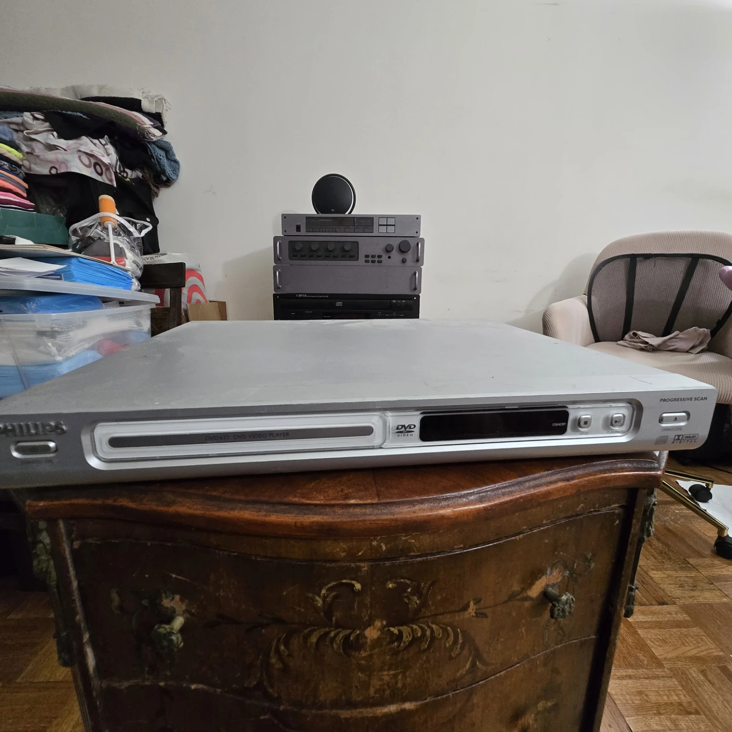 Philips DVD622/37 Progressive Scan DVD Player