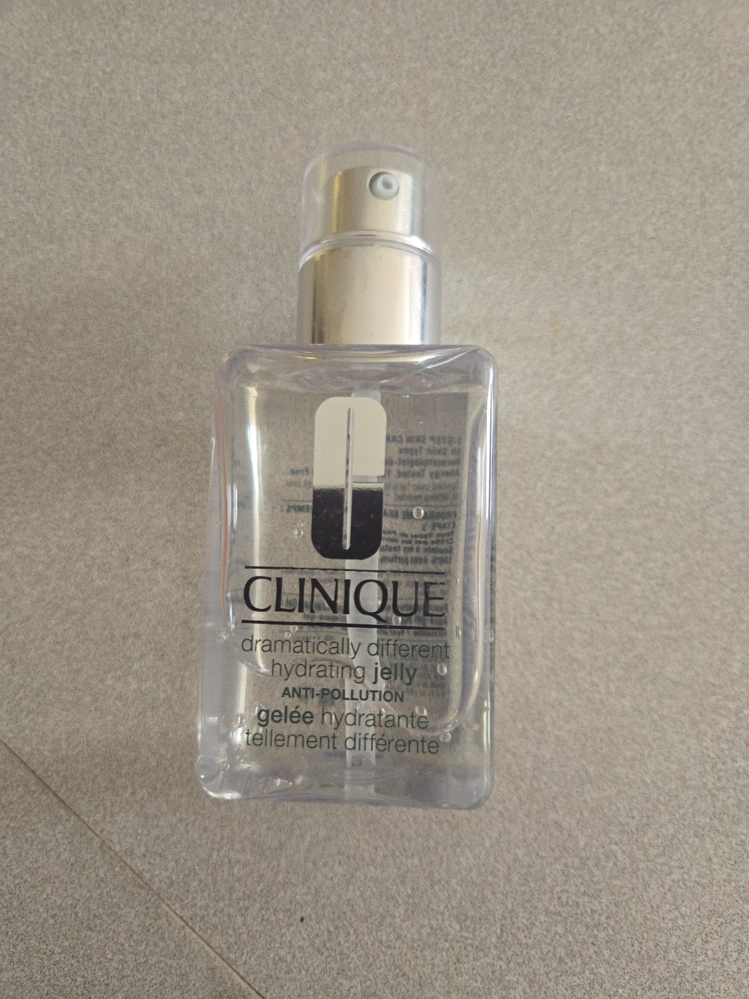Clinique Dramatically Different Hydrating Jelly