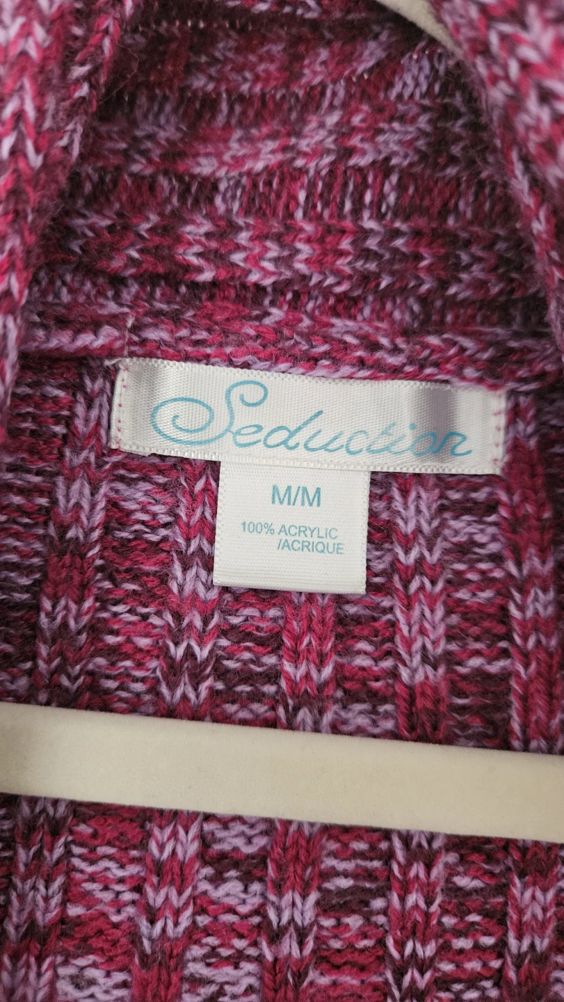 Beautiful Cardigan Sweater with belt, size M/M - photo 2