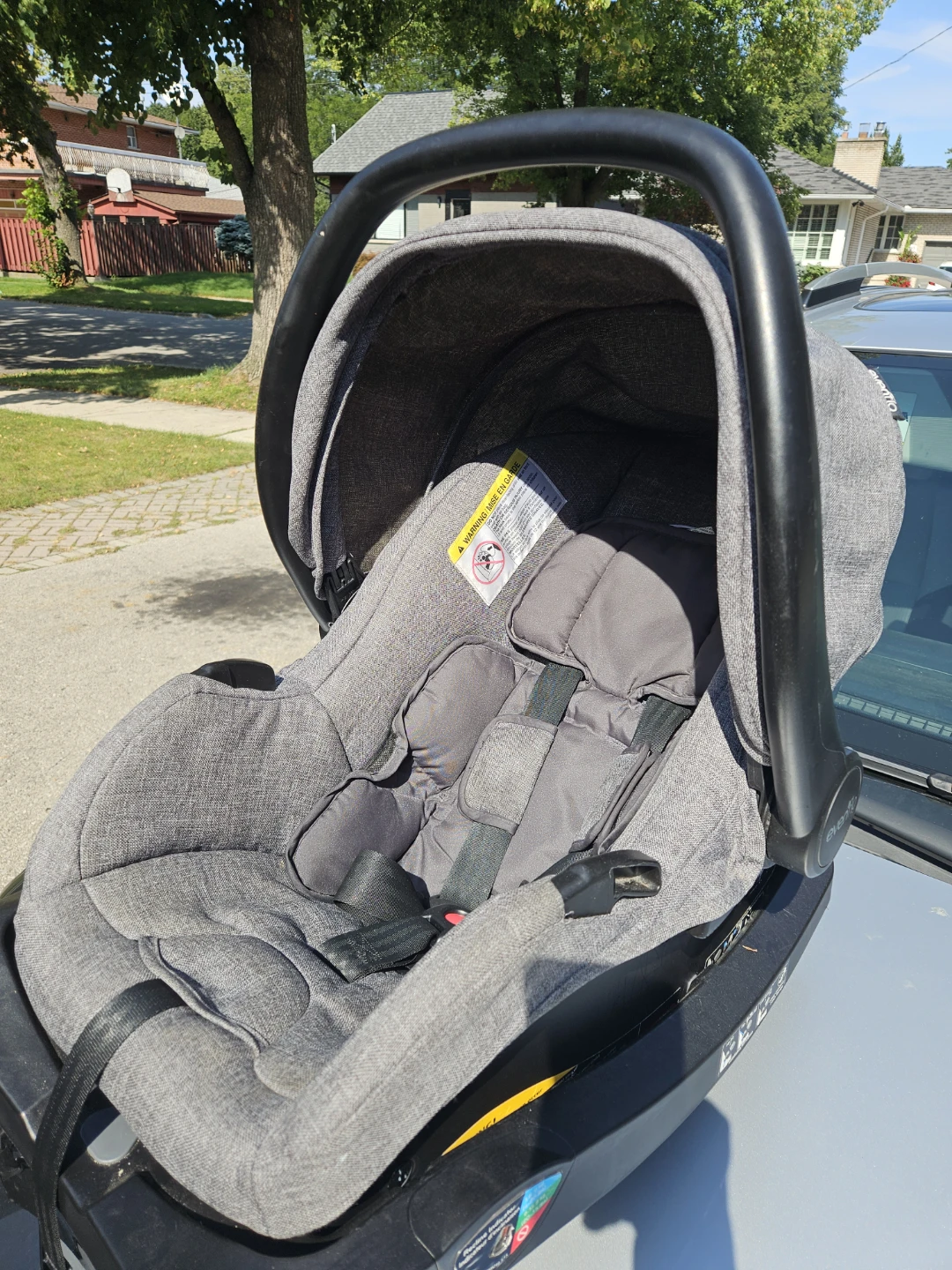 Evenflo Infant Car Seat with Base - photo 4