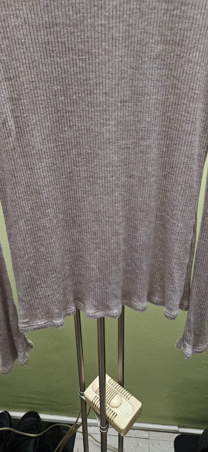 La Vie Parisienne Cold Shoulder Sweater - photo 4