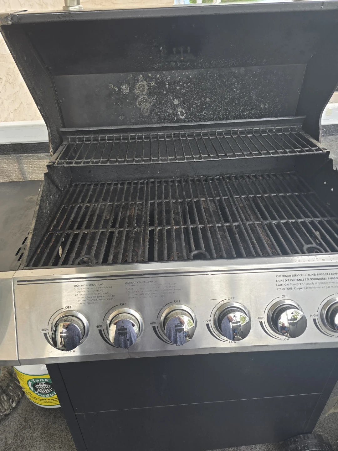 Backyard Grill Propane BBQ - photo 2