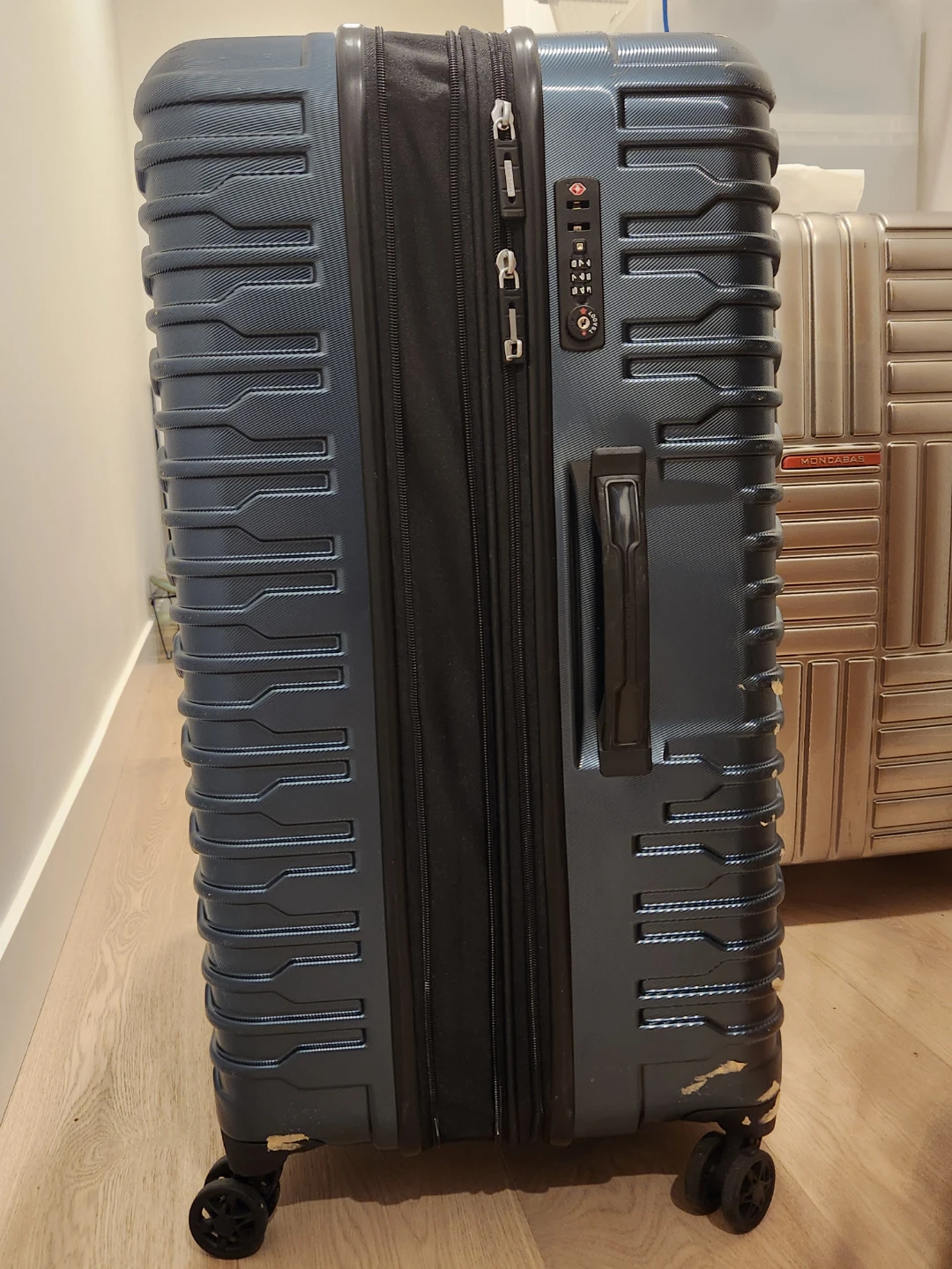 Samsonite navy suitcase - photo 2