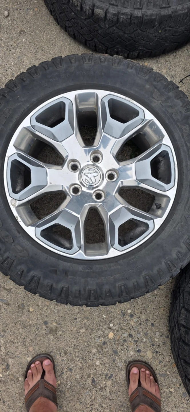 Goodyear Wrangler Duratrac Tires (275/60R20) - photo 4