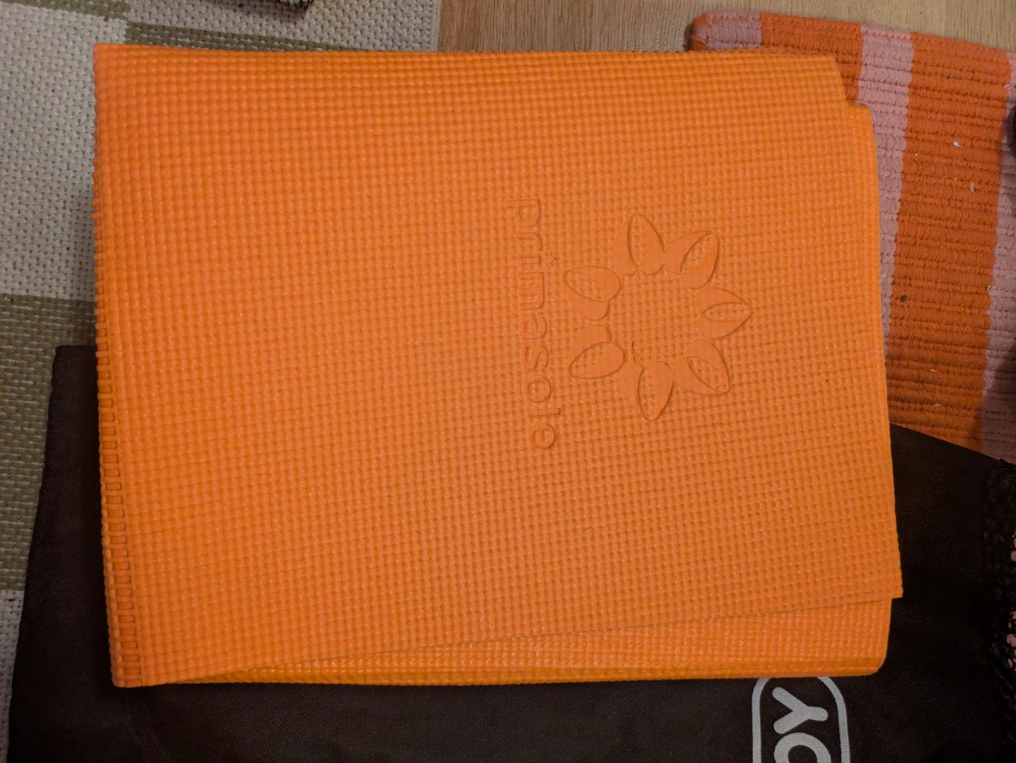 Foldable Yoga Mat, Cupboard, book shelf,  jug bag - photo 2