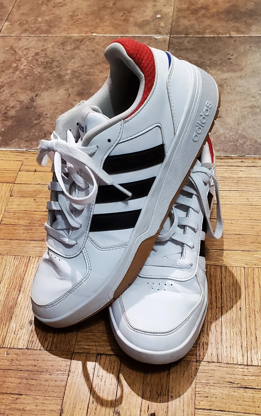 Men's  & Boys Original Adidas Shoes Size 9 - photo 2