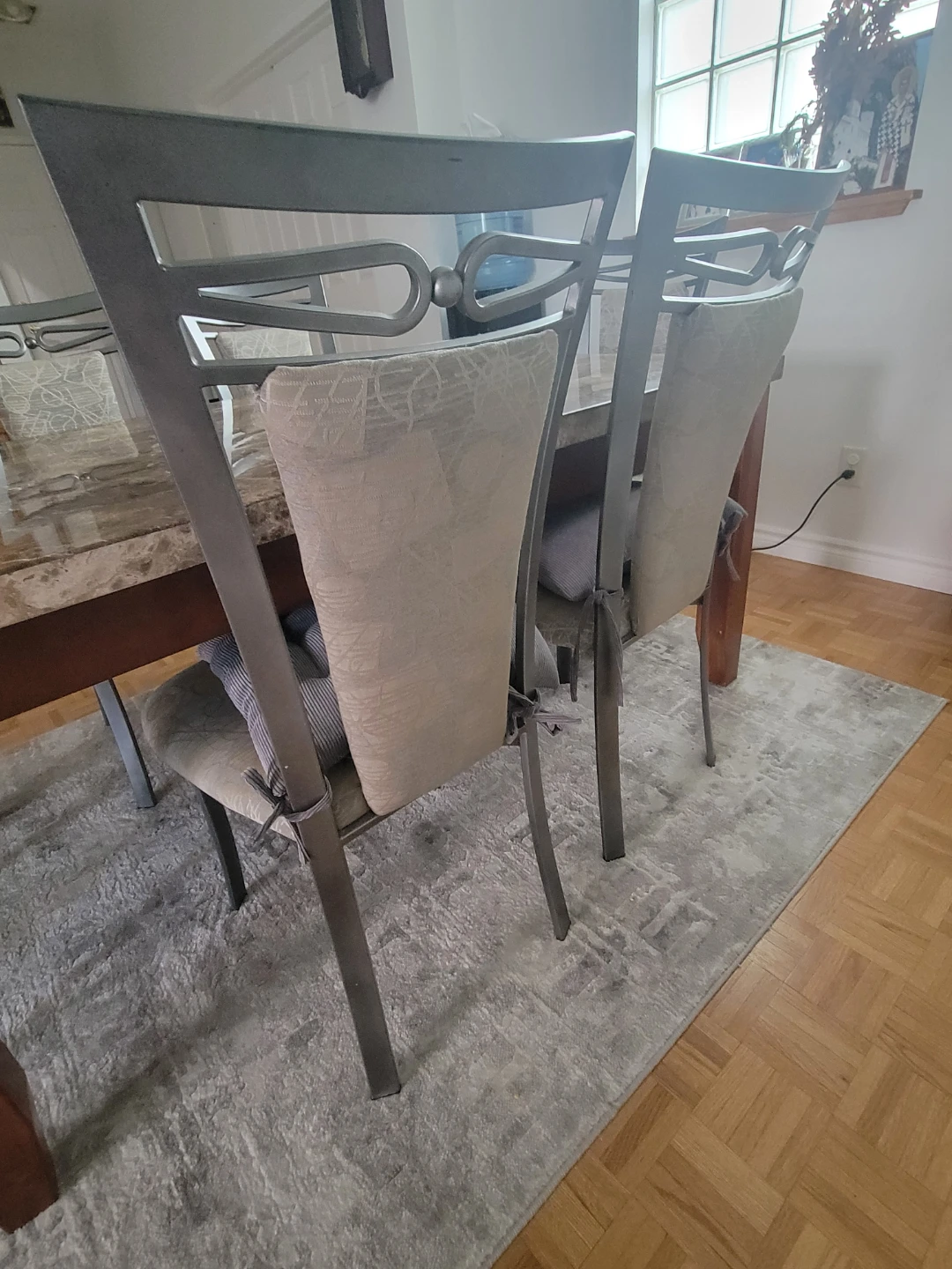 Dining Table and 6 Chairs - photo 4