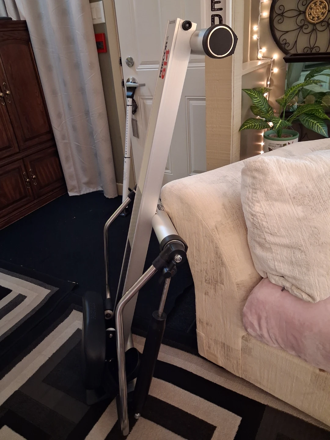 Rowing Machine - photo 4