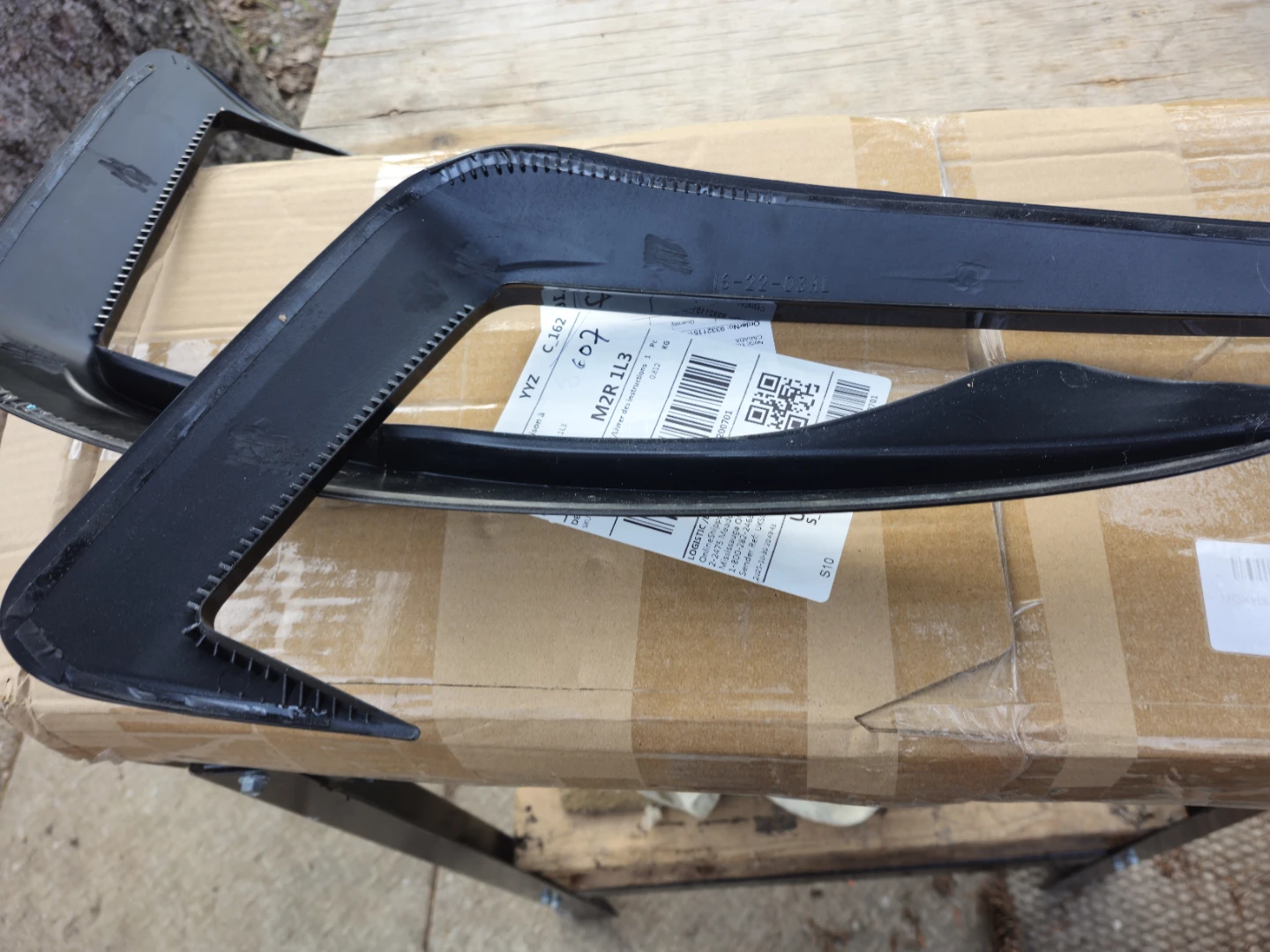 Audi A4 Black Automotive Side Mirror Covers and LED Turn Signals - photo 4
