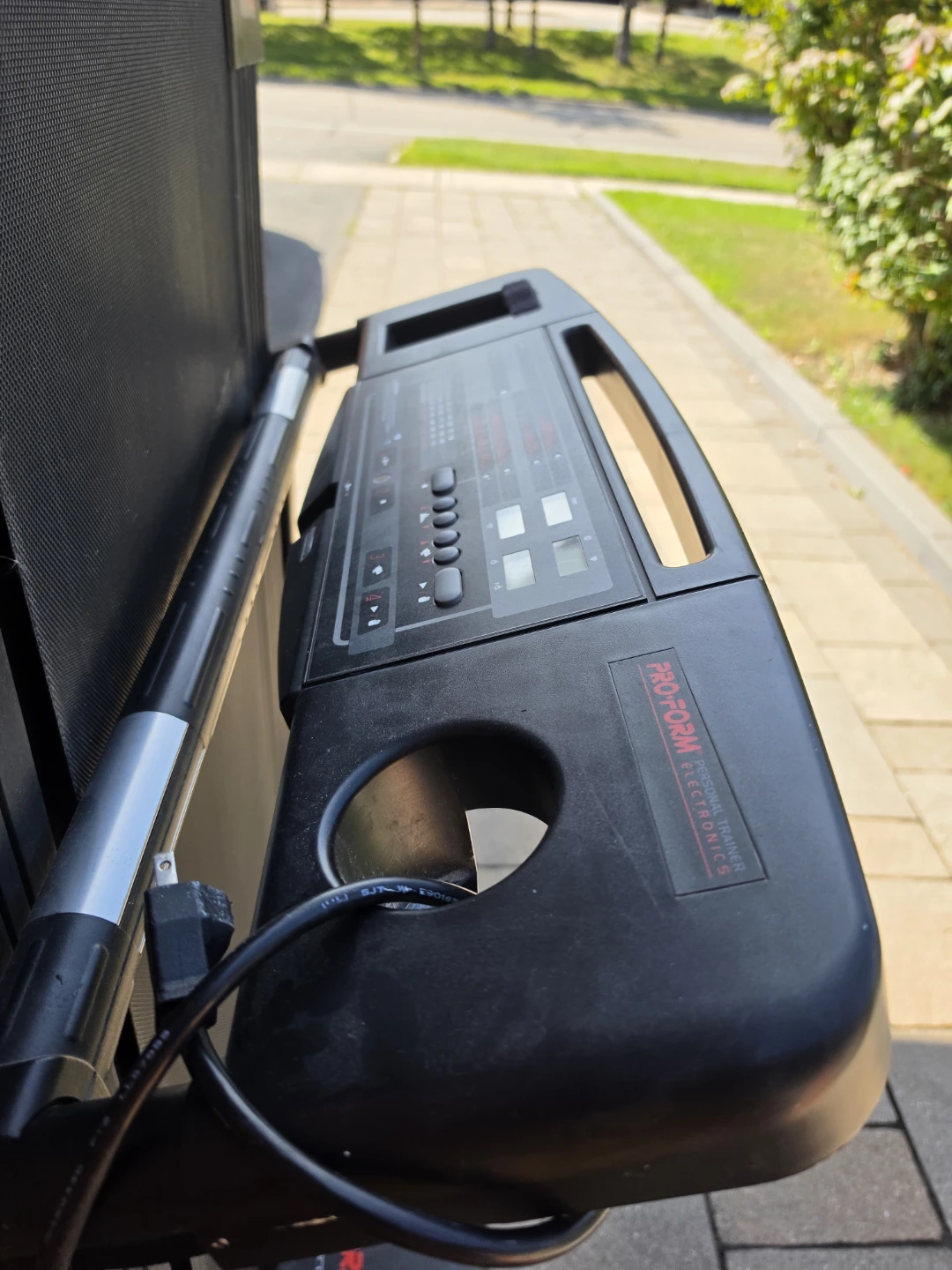 ProForm EKG Grip Pulse Treadmill