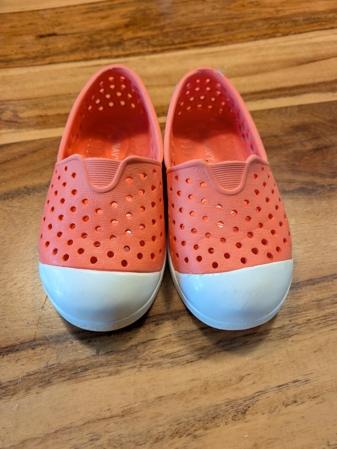 Old Navy kids (toddler) perforated shoes