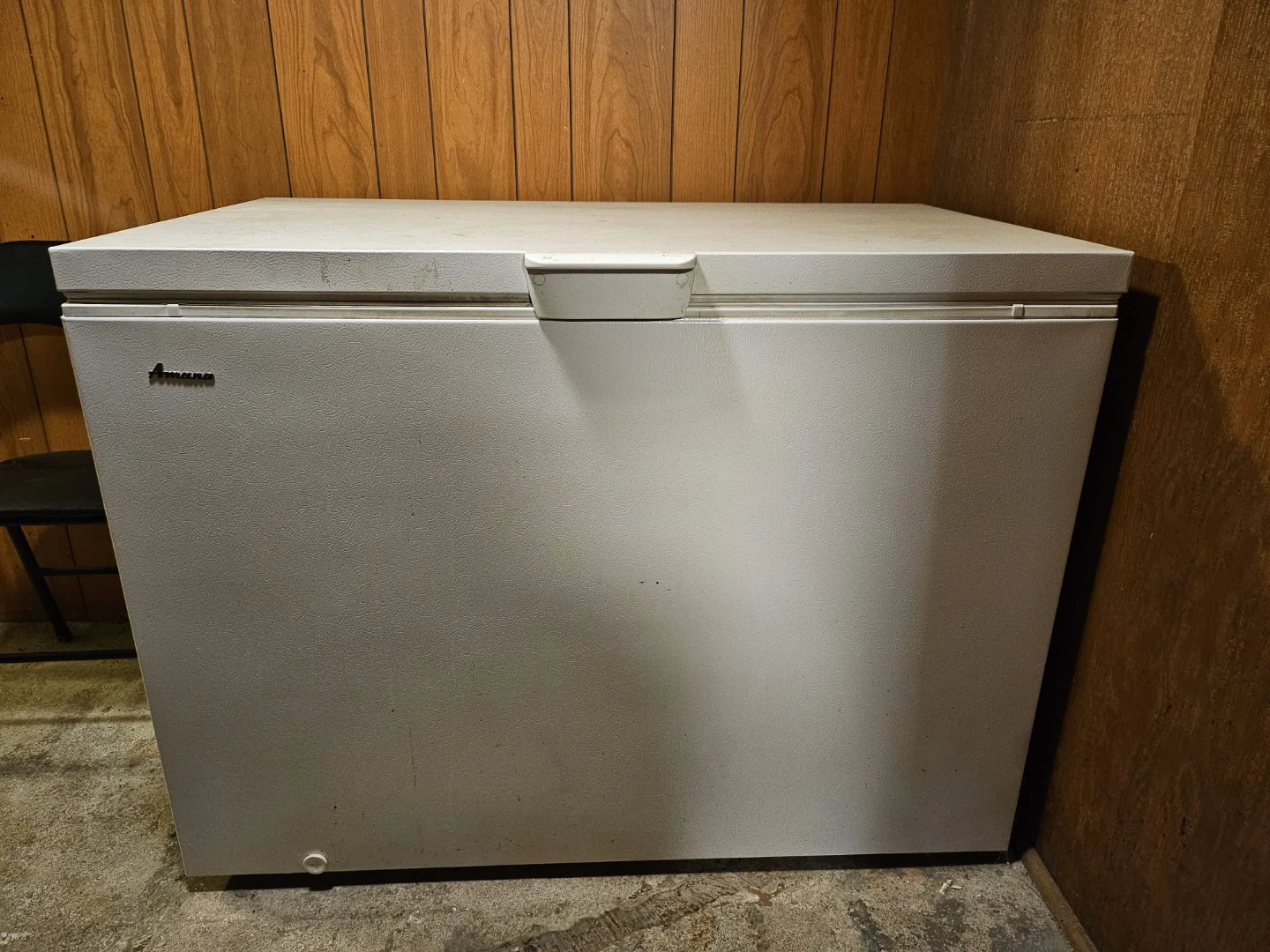 Amana Chest Freezer - photo 2