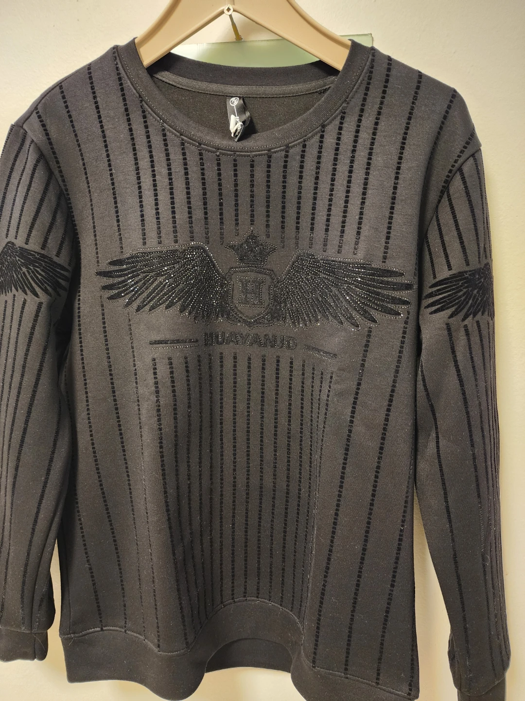JING&PIN Black Striped Long Sleeve Sweatshirt with Wings Design - photo 4