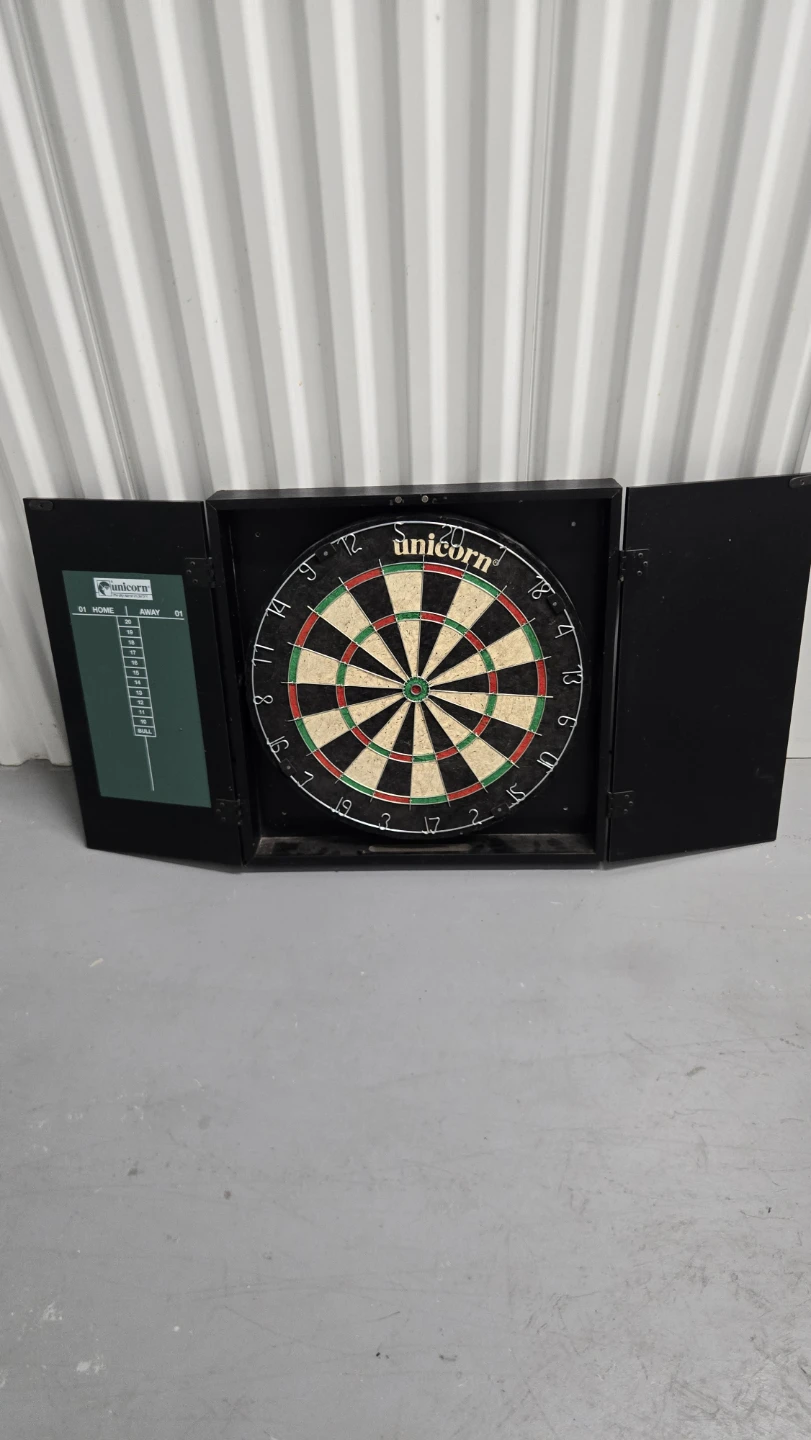 Unicorn Dartboard Cabinet Set