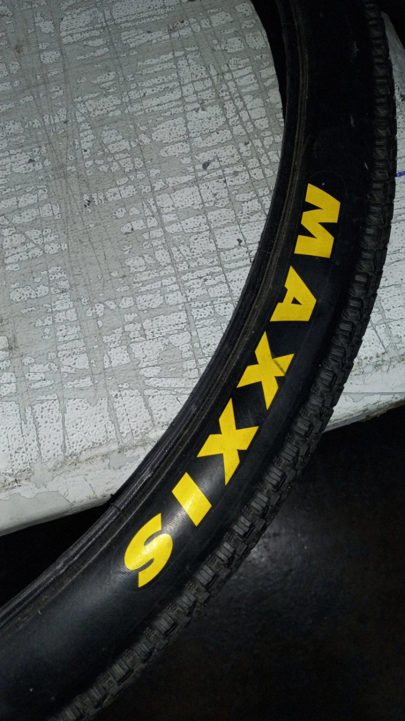 Maxxis Pace 29x2.10 Tubeless Ready Bicycle Tire - photo 2