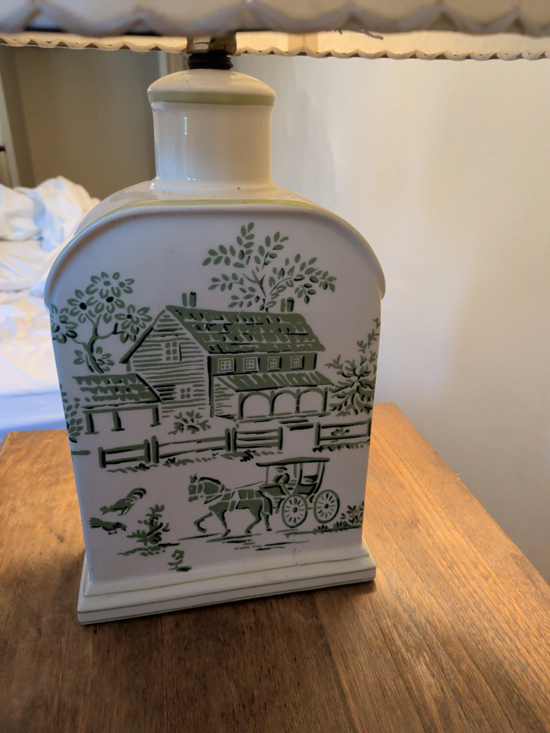 Vintage Ceramic Table Lamp with Farm Scene - photo 3